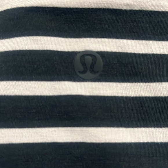 Lululemon Love Tee V
Yachtie Stripe Black Chrome - Picture 8 of 10
